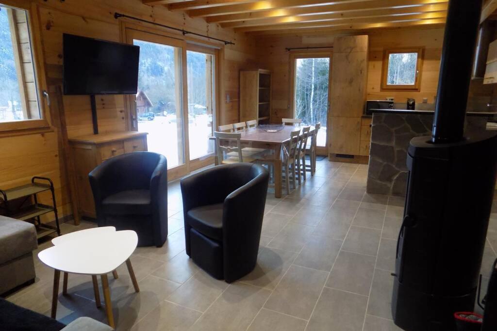 Chalet Des Charbonniers Avec Etang Saint-Maurice-sur-Moselle Buitenkant foto