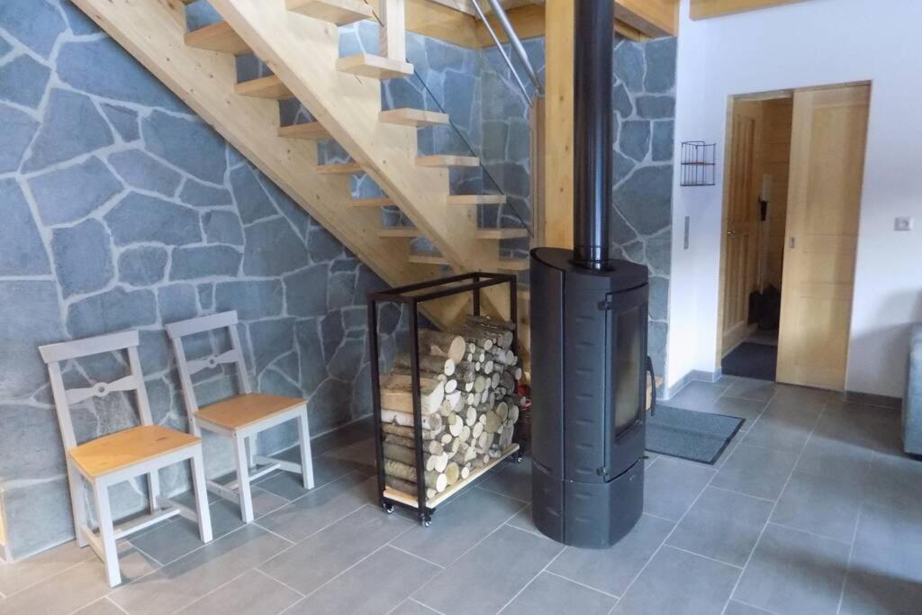 Chalet Des Charbonniers Avec Etang Saint-Maurice-sur-Moselle Buitenkant foto