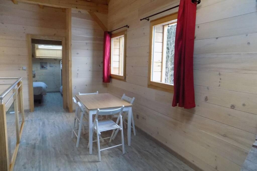 Chalet Des Charbonniers Avec Etang Saint-Maurice-sur-Moselle Buitenkant foto
